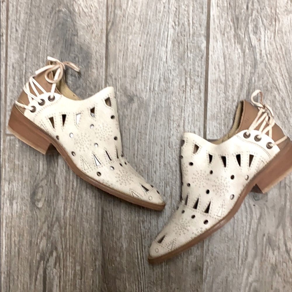 Musse & Cloud shoes brand new 7